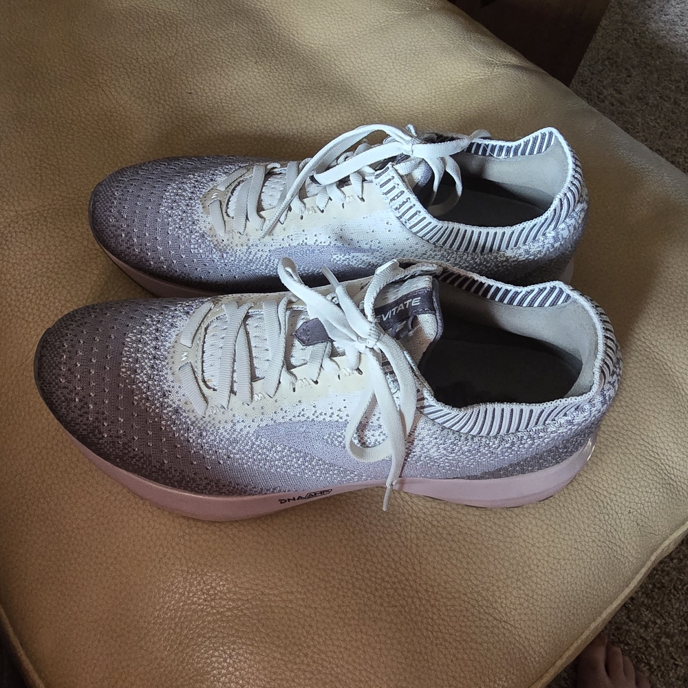 Brooks Women's Gradient Running Shoes